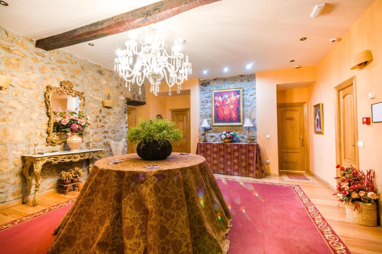 Hotel Palacio Garcia Quijano Corrales De Buelna Екстериор снимка