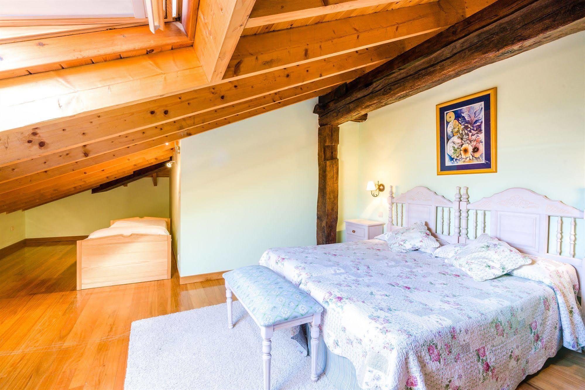 Hotel Palacio Garcia Quijano Corrales De Buelna Екстериор снимка