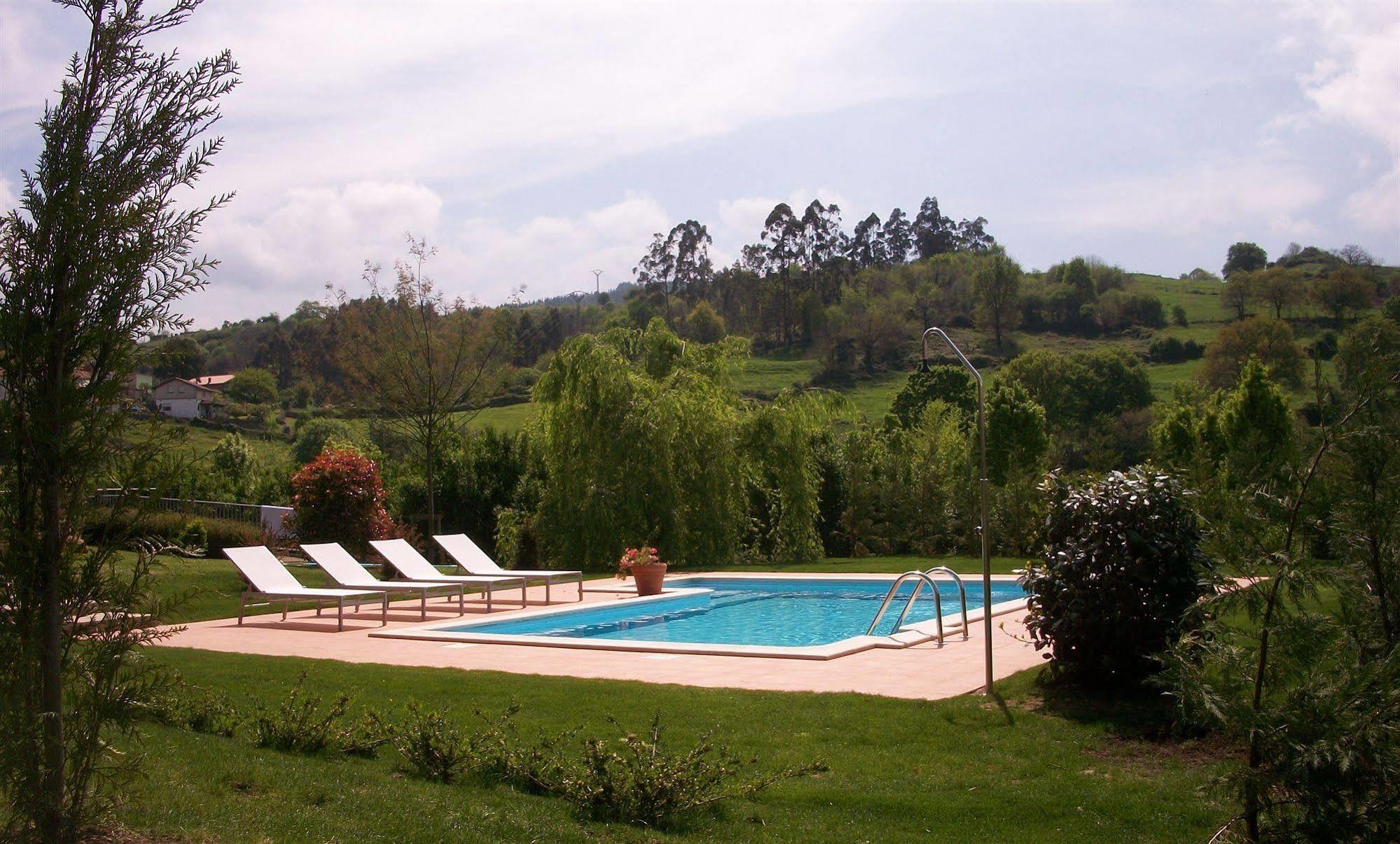 Hotel Palacio Garcia Quijano Corrales De Buelna Екстериор снимка